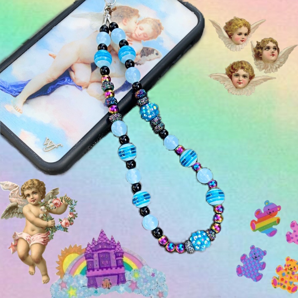 Black and blue phone charm string ting